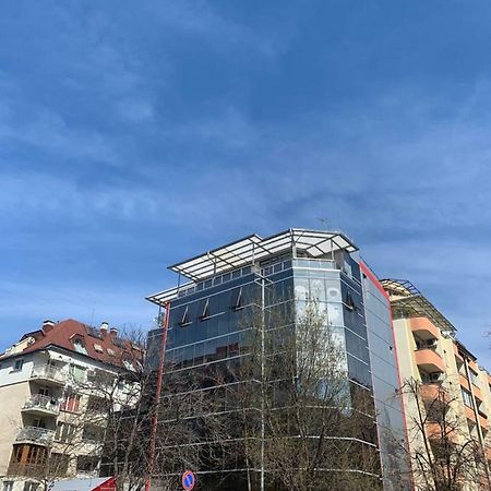 Lilia 3 Self-Check In Apartment With Hot Water Despite Prevention In The Neighborhood, Food And Drink Shop Open Until 10 Pm And Free Parking Area Next Ot 24 Hours Food And Drink Shop And Free Parking Area Sofía Exterior foto