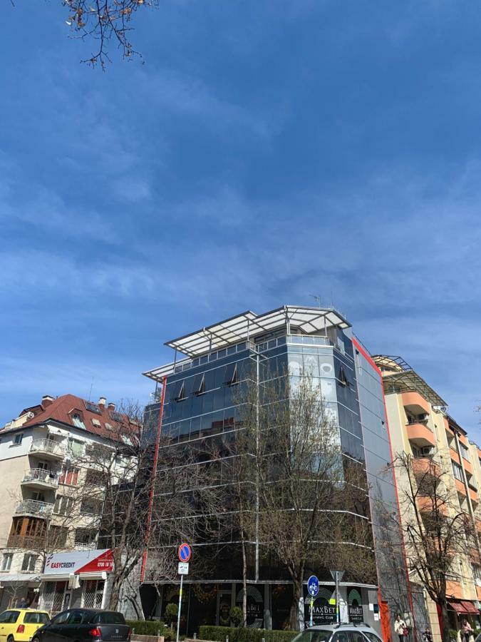Lilia 3 Self-Check In Apartment With Hot Water Despite Prevention In The Neighborhood, Food And Drink Shop Open Until 10 Pm And Free Parking Area Next Ot 24 Hours Food And Drink Shop And Free Parking Area Sofía Exterior foto