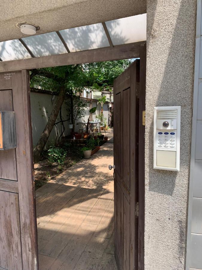 Lilia 3 Self-Check In Apartment With Hot Water Despite Prevention In The Neighborhood, Food And Drink Shop Open Until 10 Pm And Free Parking Area Next Ot 24 Hours Food And Drink Shop And Free Parking Area Sofía Exterior foto